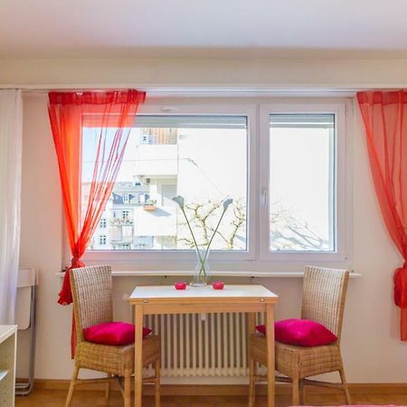 Apartment Am Rhein Базель Экстерьер фото